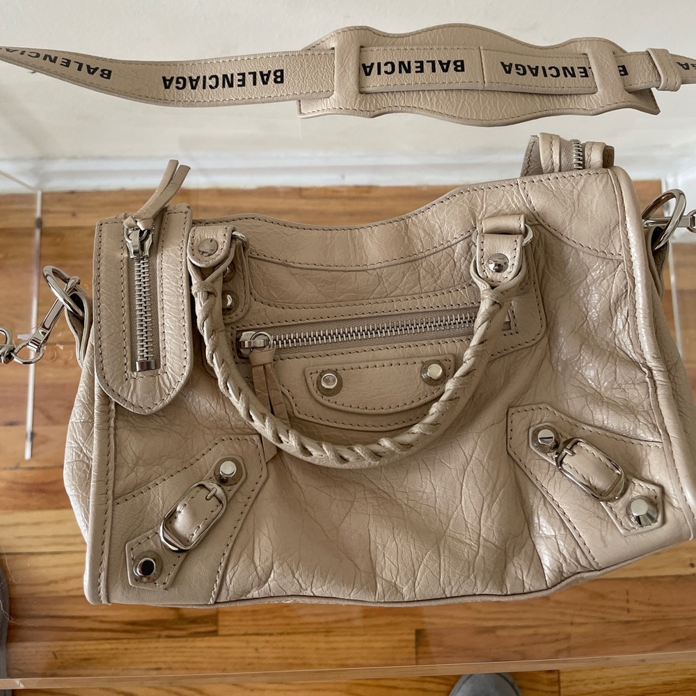 Small balenciaga city bag